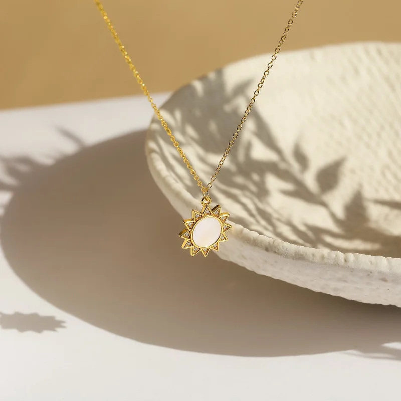 Elia Sun Necklace