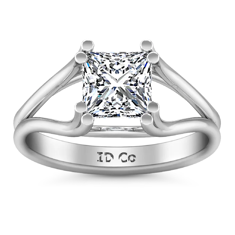 Solitaire Princess Cut Engagement Ring Bella 14K White Gold