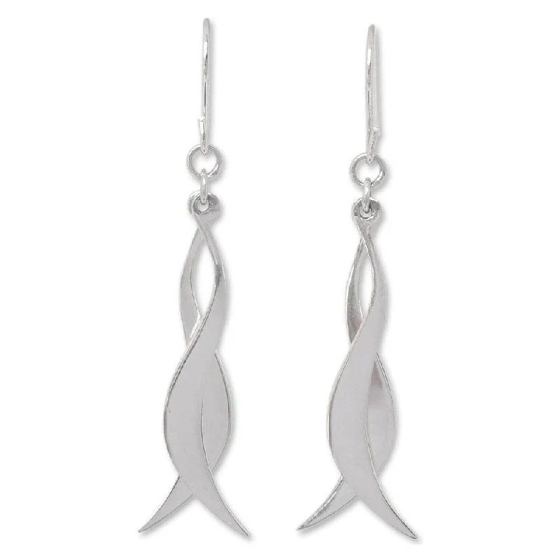 Handmade Sterling Silver 'Thai Breezes' Earrings (Thailand)