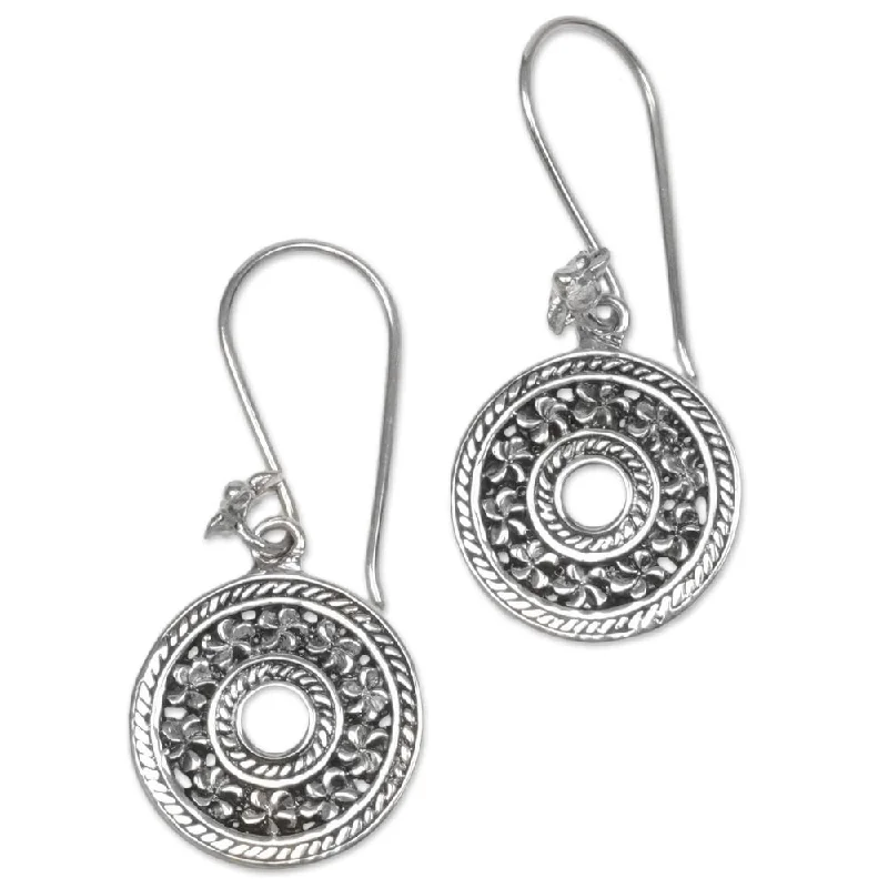 Handmade Sterling Silver 'Jepun Coins' Earrings (Indonesia) - 1.7*0.8