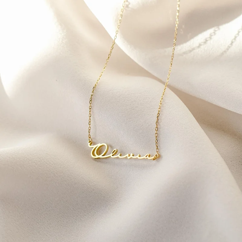 Minimal Name Necklace