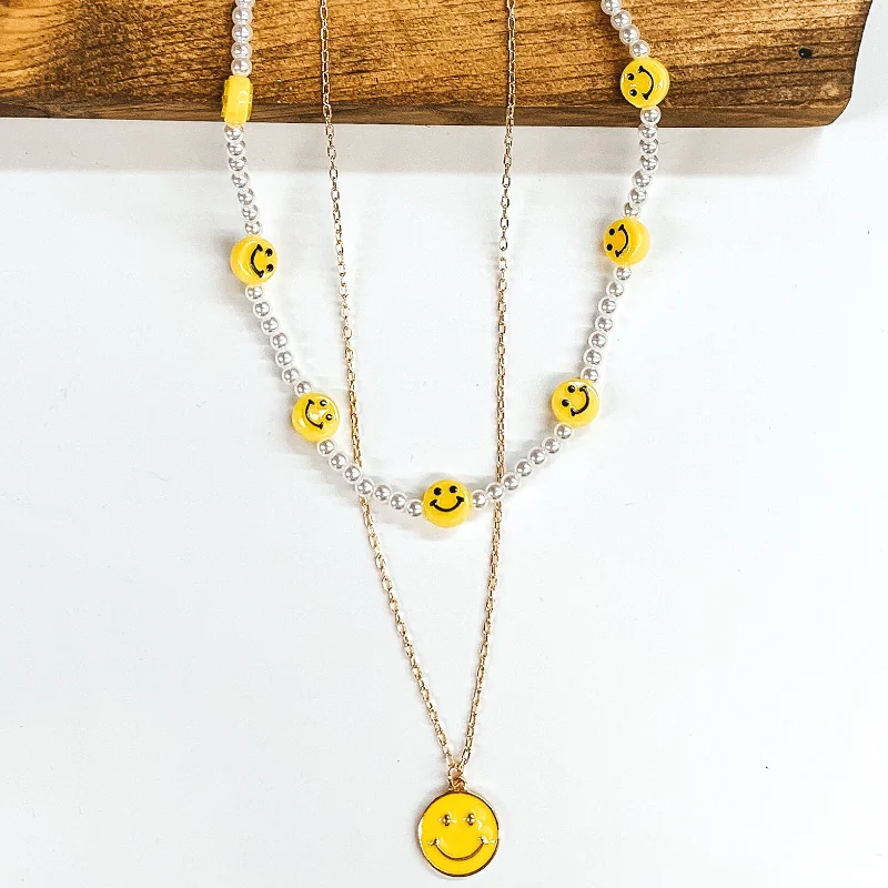 Double Layered White Beaded and Chain Necklace with Happy Face Pendant in Yellow