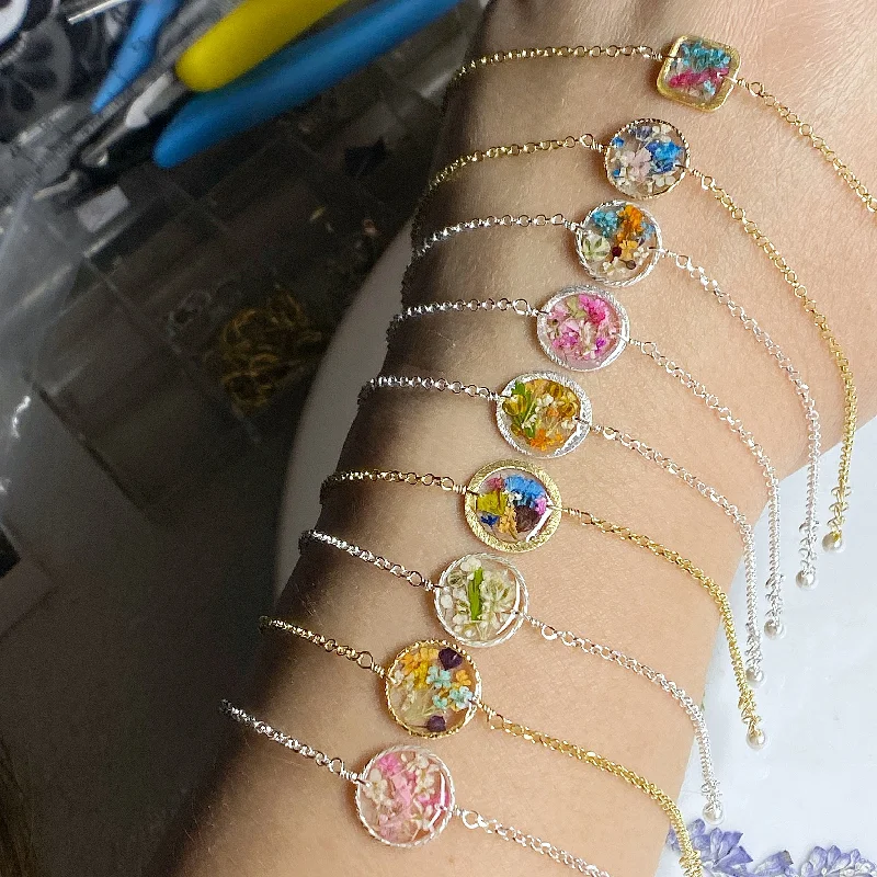 Real Flowers Terrarium Bracelets - 11/2/21