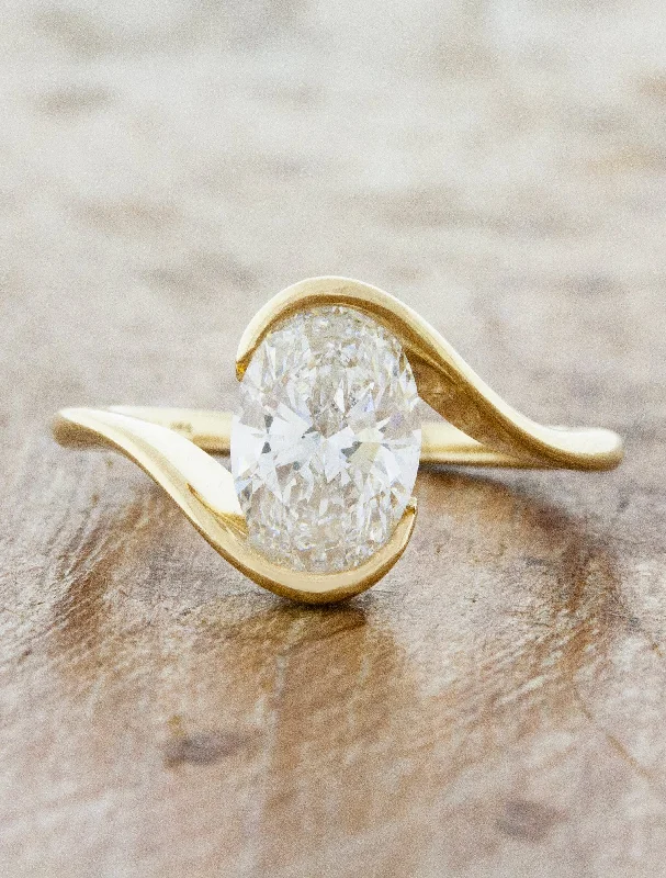 Salomé - 1.58ct Oval Lab Grown Diamond