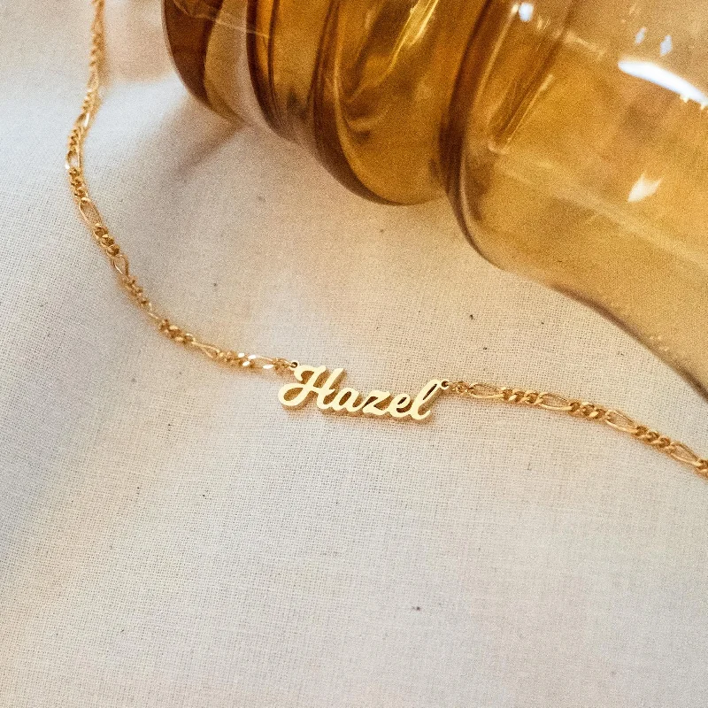 Mellow Name Necklace in Figaro Chain